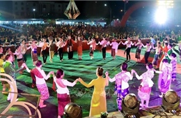 Sôi động ngày hội du lịch văn hóa Sơn La - Huaphanh