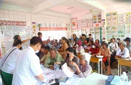 Mang dịch vụ y tế chất lượng cao đến với bà con khó khăn tại tỉnh Kampong Chhnang (Campuchia)