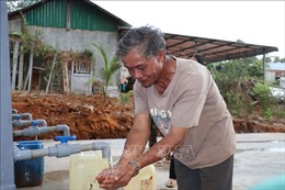 Khoan giếng công nghiệp giúp người dân vùng biên có nước sạch sinh hoạt