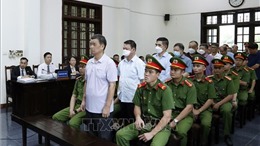 Xét xử cựu Bí thư Tỉnh ủy Lào Cai Nguyễn Văn Vịnh cùng đồng phạm