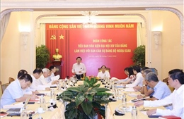 Đoàn Tiểu ban Văn kiện Đại hội XIV của Đảng làm việc với Ban cán sự đảng Bộ Ngoại giao