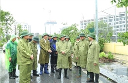 Ứng phó với bão số 2: Bộ trưởng Lê Minh Hoan kiểm tra tại Quảng Ninh 