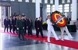 Trang nghiêm và xúc động tại lễ viếng Tổng Bí thư Nguyễn Phú Trọng ở Singapore