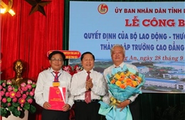 Công bố Quyết định thành lập Trường Cao đẳng Y tế Long An