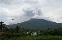 Indonesia di dời vĩnh viễn hàng nghìn người dân quanh núi lửa sau vụ phun trào