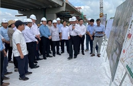 Kiểm tra tiến độ cầu Bình Gởi thuộc Vành đai 3 Thành phố Hồ Chí Minh