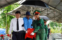 Truy điệu, an táng hài cốt liệt sĩ quân tình nguyện và chuyên gia Việt Nam