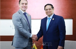 Thủ tướng Phạm Minh Chính gặp Tổng thống Ecuador Daniel Noboa