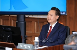 Cựu Tổng thống Hàn Quốc Yoon Suk Yeol bị các công tố viên đặc biệt thẩm vấn