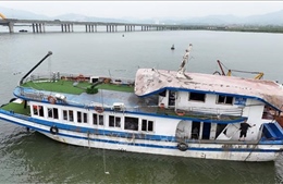 Vụ lật tàu trên vịnh Hạ Long: Kịp thời thăm hỏi gia đình có người thân tử vong