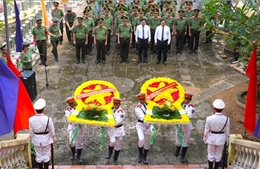 Tri ân các anh hùng, liệt sĩ Công an nhân dân