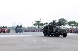 Ngắm dàn xe khí tài di chuyển về Quảng trường Ba Đình