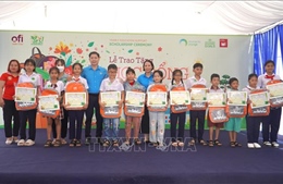 Đồng Nai: Trao gần 1 tỉ đồng học bổng cho con công nhân có hoàn cảnh khó khăn