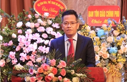 Phát huy sức mạnh văn hóa và con người Việt Nam