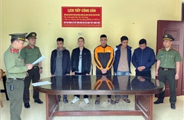 Khởi tố 5 đối tượng truyền bá văn hóa phẩm đồi trụy