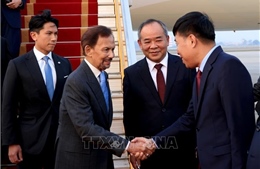 Quốc vương Brunei Darussalam đến Hà Nội, bắt đầu chuyến thăm cấp Nhà nước tới Việt Nam