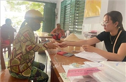 Người dân An Giang hân hoan đón nhận quà của Đảng, Nhà nước