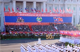 Lễ kỷ niệm, diễu binh, diễu hành chào mừng 50 năm Quốc khánh Lào 