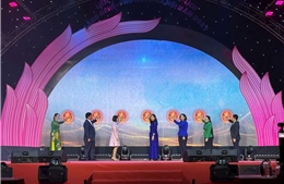 Hà Nội thắp sáng không gian &#39;Trăm nghề tinh hoa&#39;