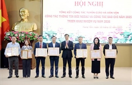 TTXVN đoạt giải Nhất giải Búa liềm vàng tỉnh Hưng Yên