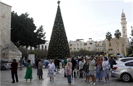 Bethlehem tưng bừng đón Giáng sinh trọn vẹn đầu tiên kể từ khi xung đột Gaza bùng phát