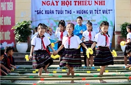 'Sắc xuân tuổi thơ - Hương vị Tết Việt' đến với học sinh vùng khó khăn
