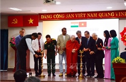 Củng cố, phát triển quan hệ hữu nghị giữa nhân dân hai nước Việt Nam - Ấn Độ