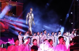 Lãnh đạo Đảng, Nhà nước dự Cầu truyền hình “Hai tay xây dựng một sơn hà”