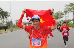 Giải chạy 'Những bước chân khỏe đẹp' thu hút 22.000 người lao động tham gia