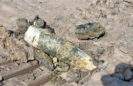 Phát hiện 2 quả đạn pháo trong lúc cải tạo vuông tôm