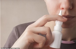 Đột phá vắc-xin xịt mũi 'vạn năng' chống COVID, cúm, viêm phổi và dị ứng