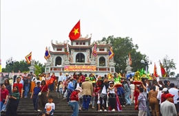 Tưng bừng Khai hội Đền Bà Chúa Kho