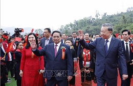 Tổng Bí thư và Thủ tướng dự Lễ khởi công, động thổ đồng loạt các trường nội trú liên cấp biên giới