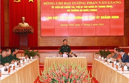 Đại tướng Phan Văn Giang làm việc với Ban Thường vụ Tỉnh ủy Quảng Ninh
