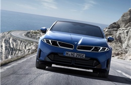 BMW tung mẫu xe mới, hâm nóng cuộc đua với Tesla