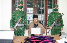 Bắt quả tang đối tượng vận chuyển 60.000 viên ma túy tổng hợp