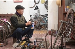 Người 'tái sinh' những vòng quay cổ tích