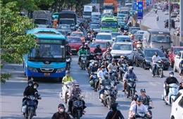 Nhiều tuyến đường cửa ngõ Thủ đô ùn tắc cục bộ do lượng phương tiện tăng cao