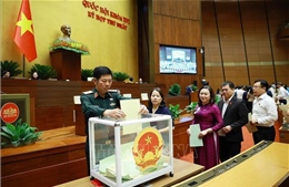 Kỳ họp thứ Nhất, Quốc hội khoá XVI: Quốc hội tiếp tục thực hiện công tác nhân sự