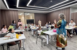 Tôn vinh tiếng Việt: Viết tiếp câu chuyện nguồn cội giữa lòng đảo quốc Sư tử