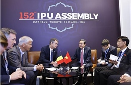 Chủ tịch Quốc hội Trần Thanh Mẫn hội kiến Chủ tịch Thượng viện Bỉ