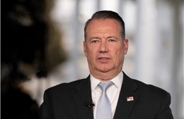 Mỹ: Quyền giám đốc cơ quan di trú và hải quan bất ngờ từ chức