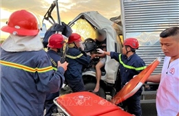 Tai nạn giao thông nghiêm trọng trên cao tốc Bắc - Nam, hai người tử vong