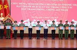 Khen thưởng lực lượng Công an đấu tranh hiệu quả với tội phạm công nghệ cao