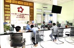 Xây dựng nền hành chính phục vụ, gần dân và vì dân