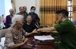Giọt máu nối hành trình tìm mộ liệt sĩ