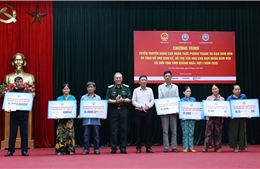 Mang sinh kế giúp những nạn nhân của bom mìn ở Quảng Ngãi