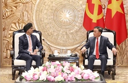 Thường trực Ban Bí thư Trần Cẩm Tú tiếp Đại sứ Singapore tại Việt Nam