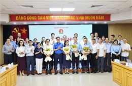 Bảo vệ trẻ em không có nghĩa là ngăn các em sử dụng công nghệ
