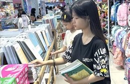 Chủ động nguồn hàng, siết hàng giả trước mùa tựu trường